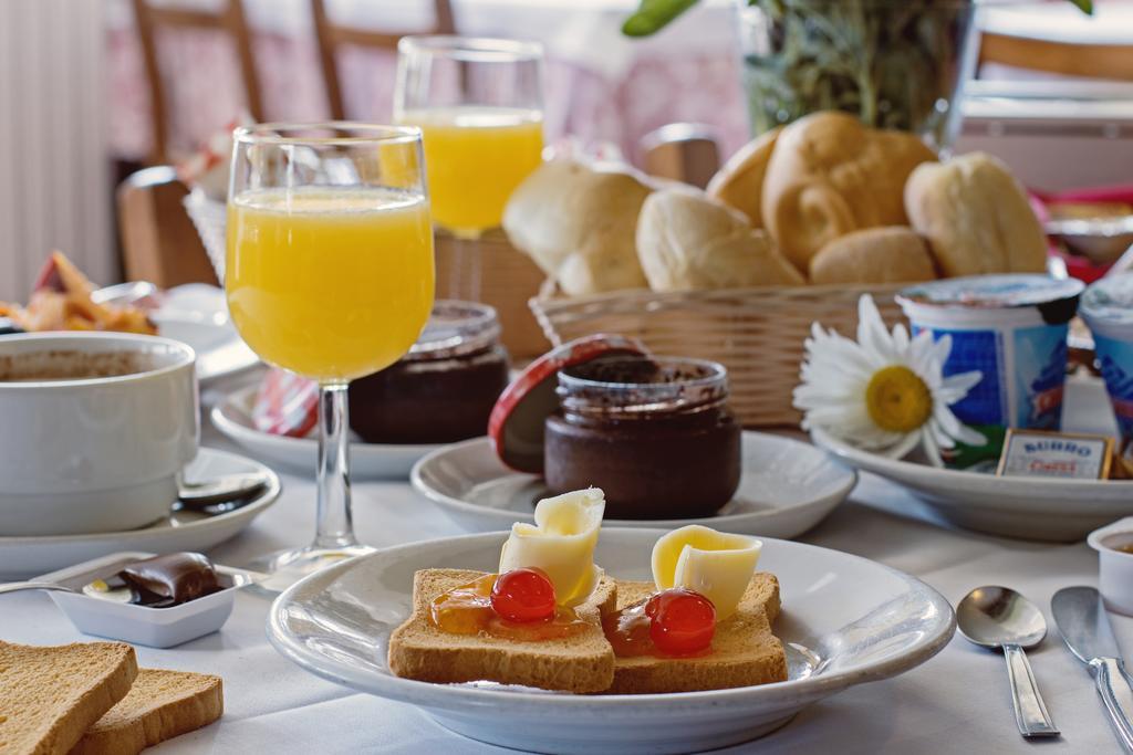 Hotel Moderno &