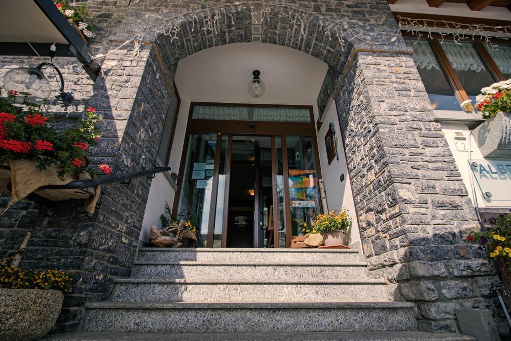 Moderno & 3* Fuipiano Valle Imagna
